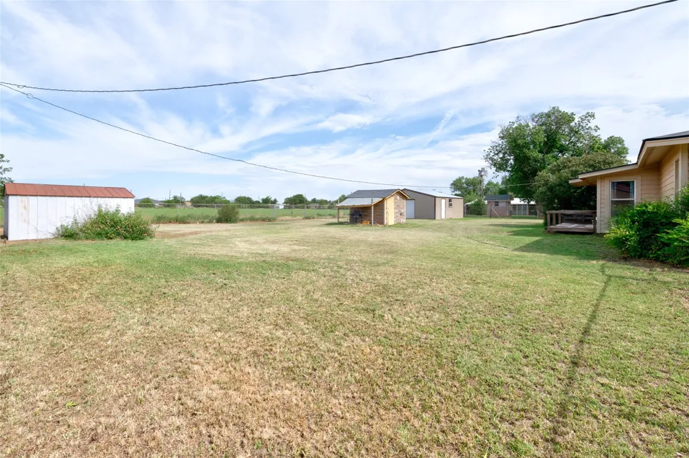 1002 Trundy Merkel, TX 79536
