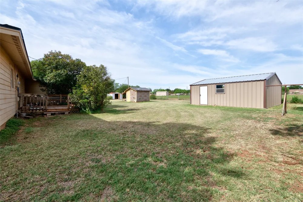 1002 Trundy Merkel, TX 79536