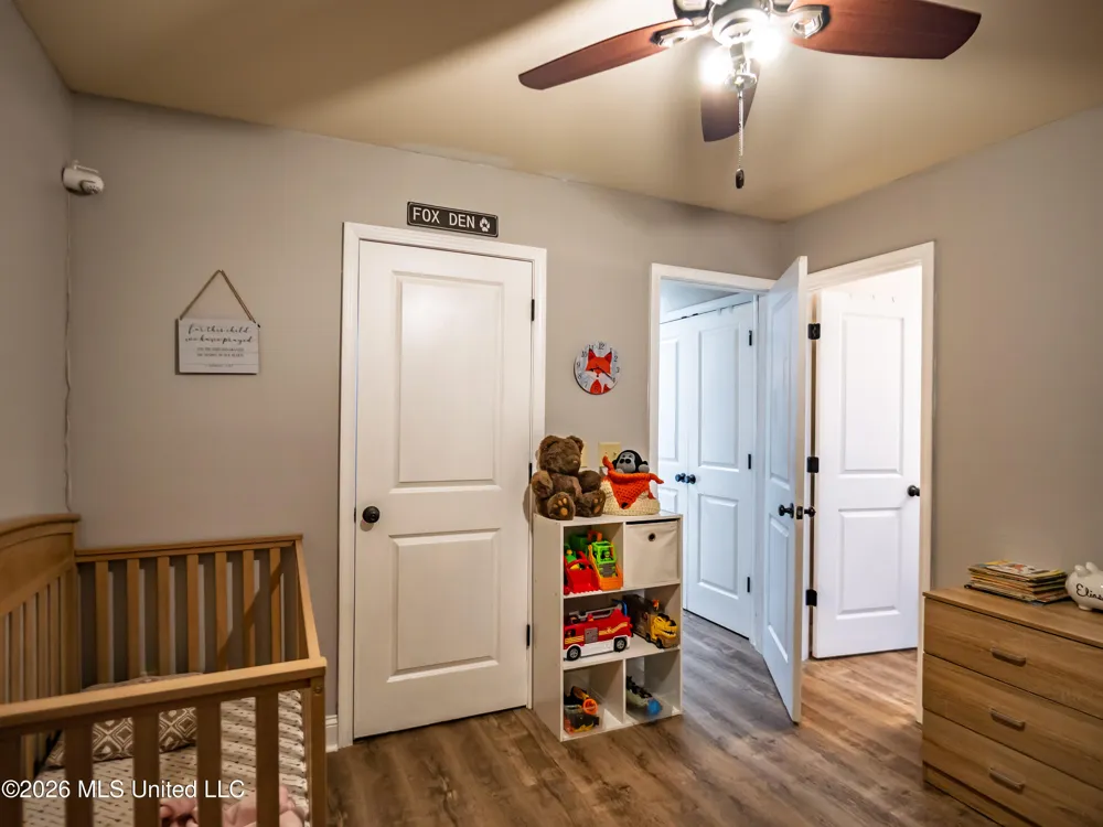 608 County Road 428 Paris, MS 38949