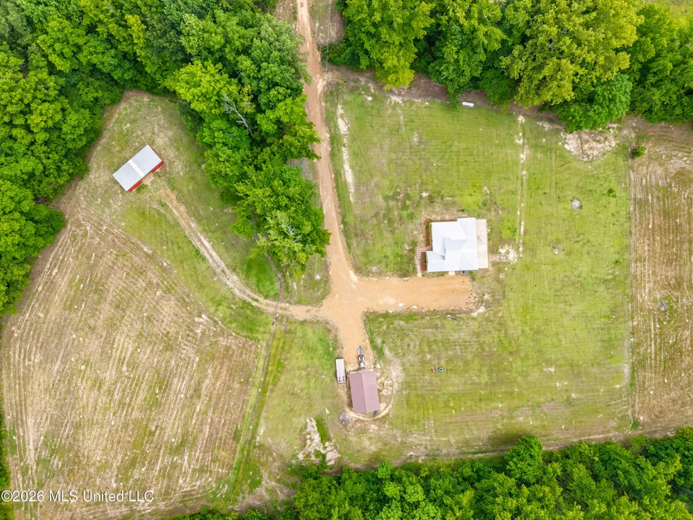 608 County Road 428 Paris, MS 38949