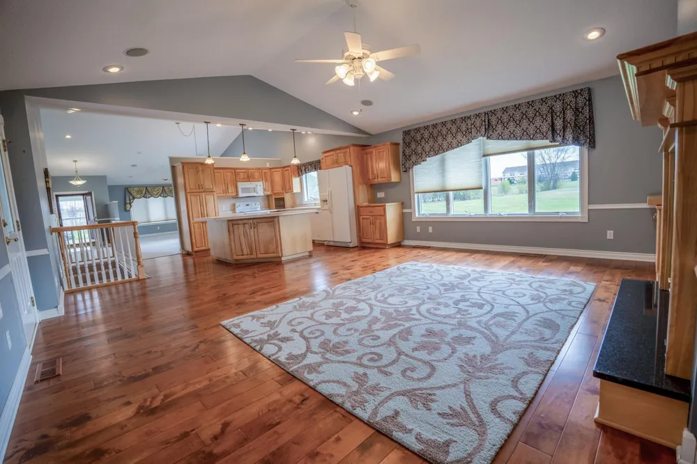 211 Valley View Drive SE Willmar, MN 56201