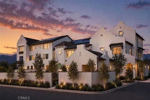 905 Estrella Road