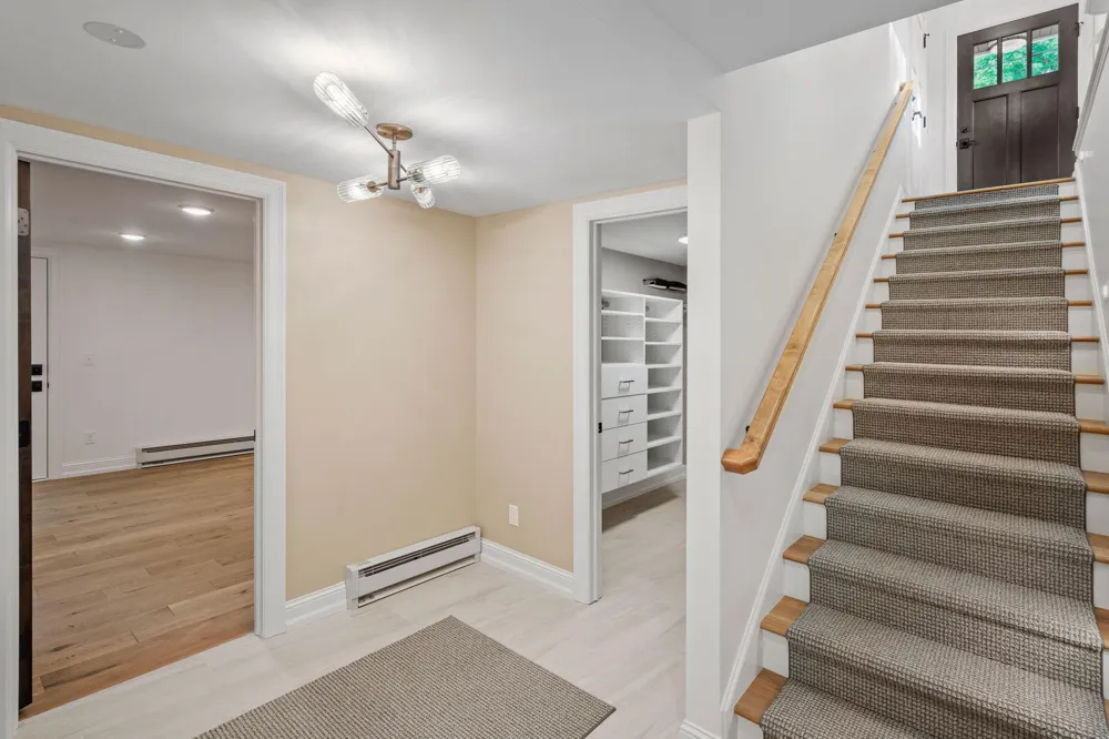 5325 Edsall Road Minnetrista, MN 55364