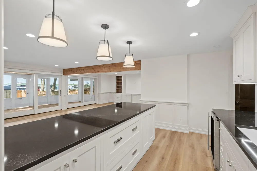 5325 Edsall Road Minnetrista, MN 55364