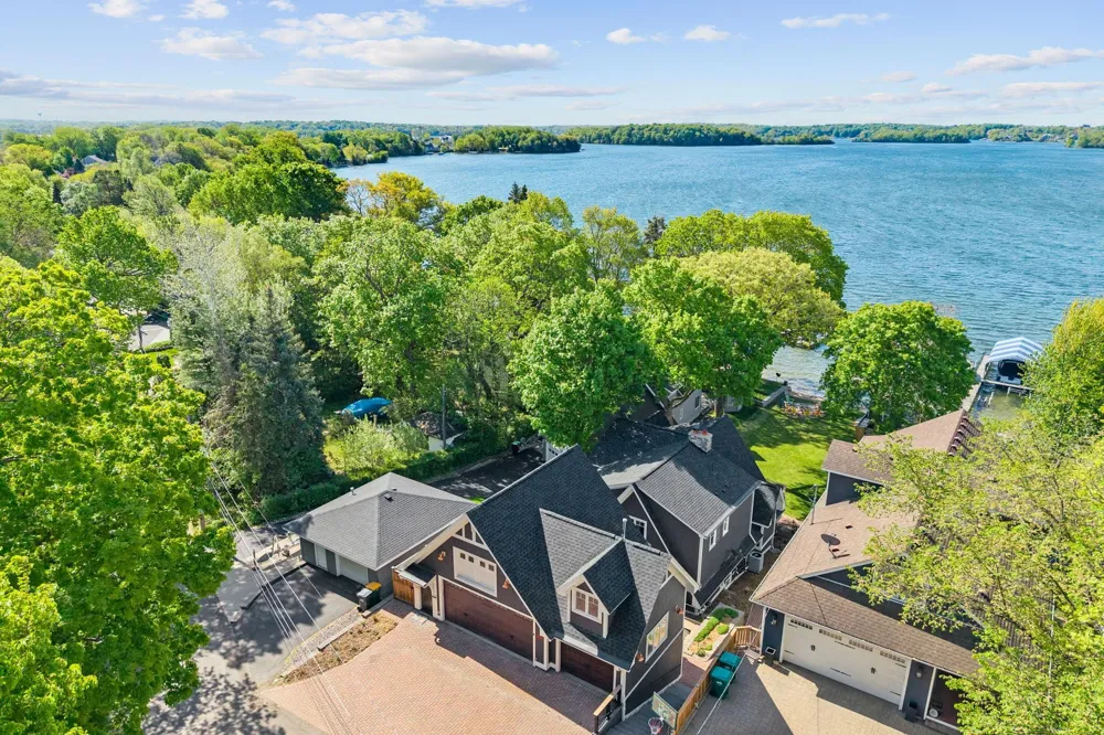 5325 Edsall Road Minnetrista, MN 55364