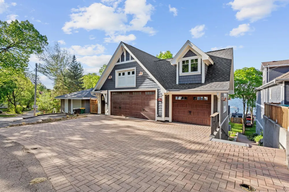 5325 Edsall Road Minnetrista, MN 55364