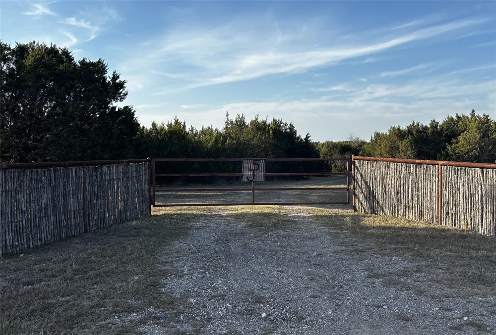 4025 County Road 175 Stephenville, TX 76401
