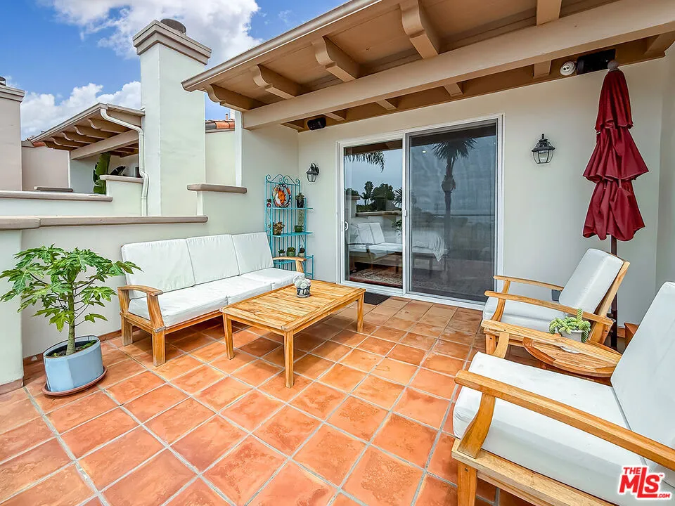 6416 Lunita Road #108 Malibu, CA 90265