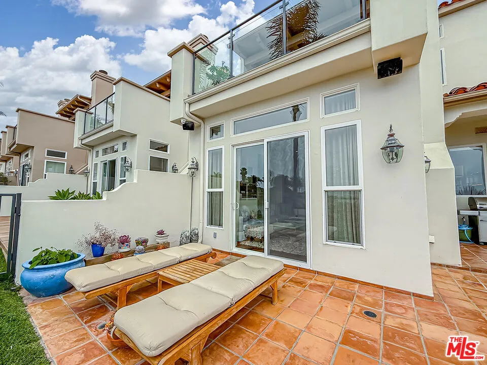 6416 Lunita Road #108 Malibu, CA 90265