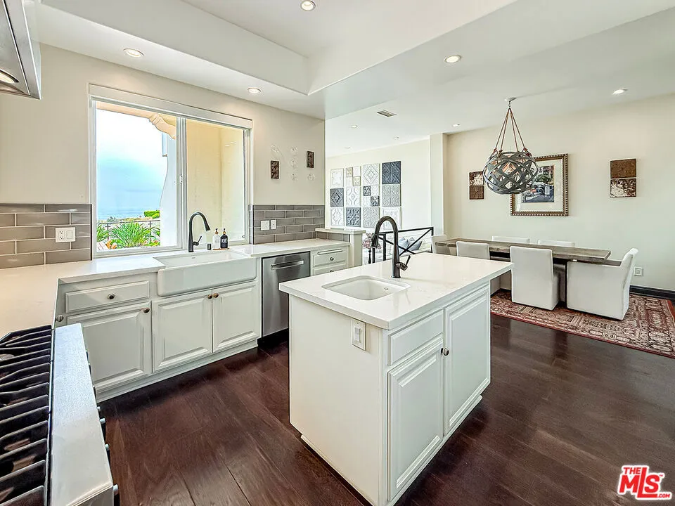 6416 Lunita Road #108 Malibu, CA 90265