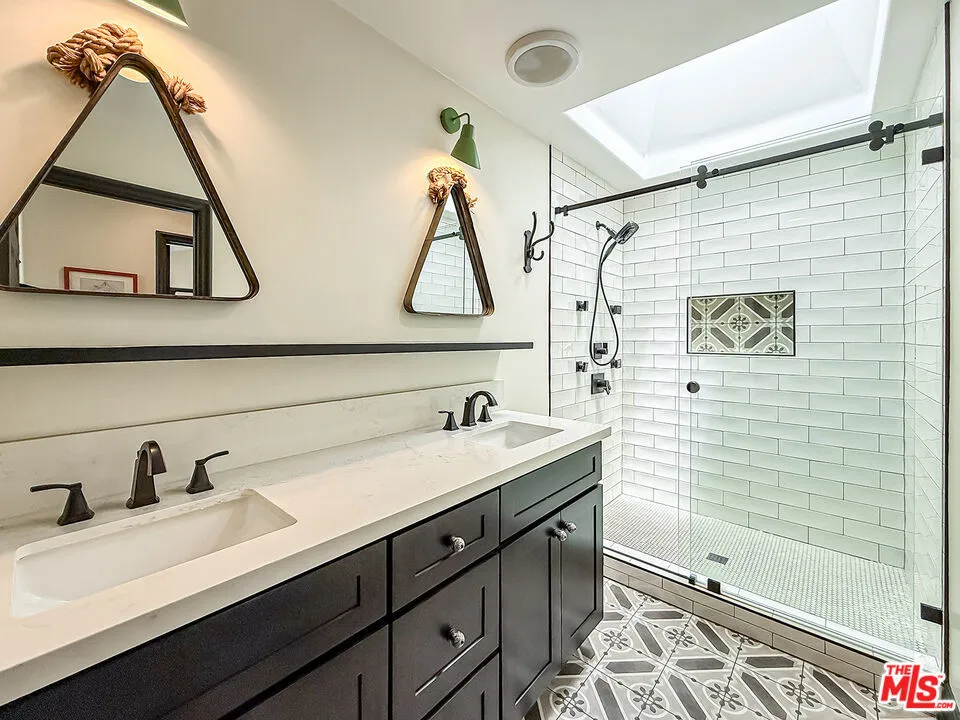 6416 Lunita Road #108 Malibu, CA 90265