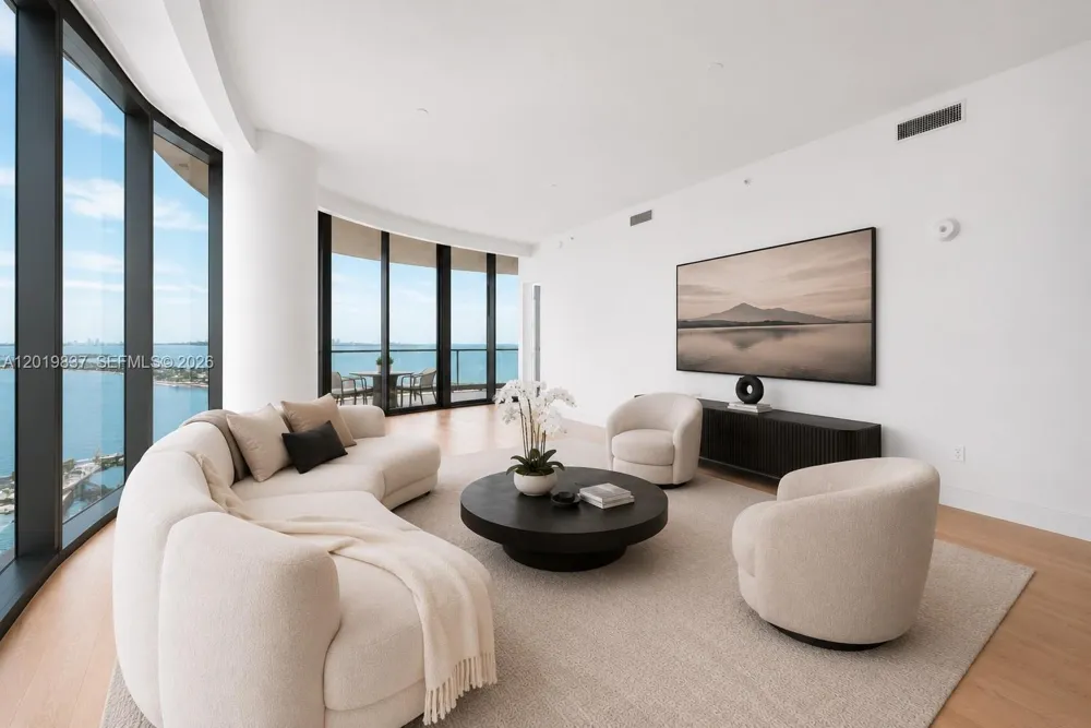 175 SE 25 Rd #801 Miami, FL 33129