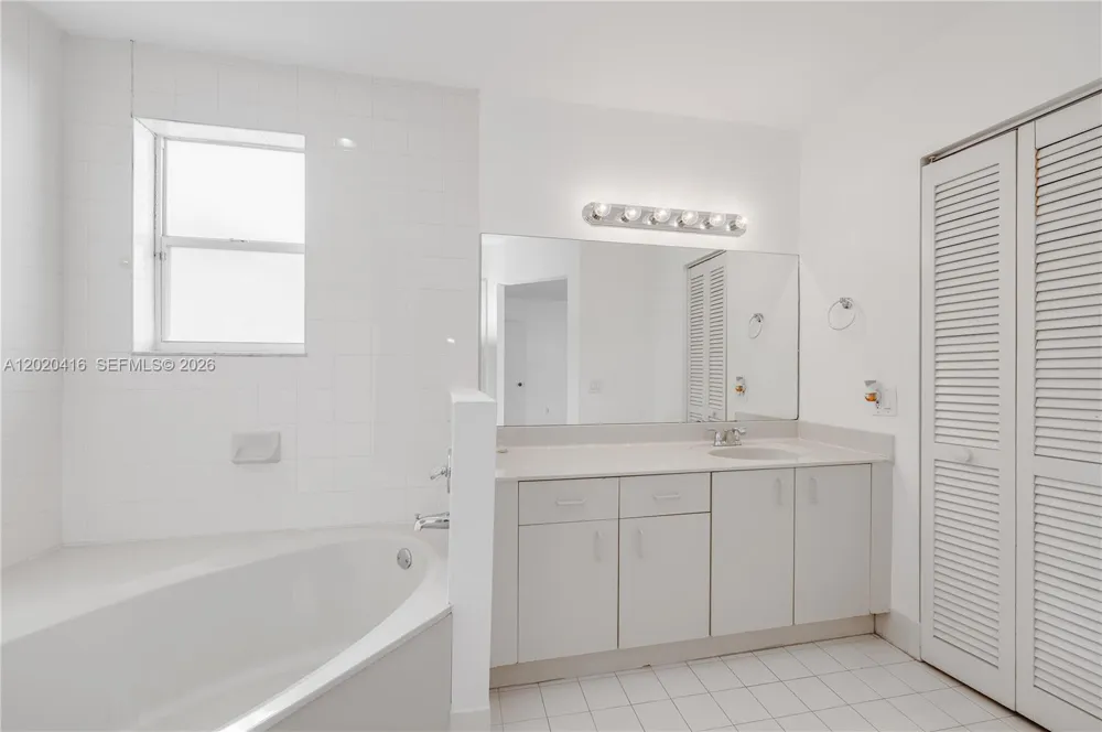 4668 SW 153rd Ct Miami, FL 33185