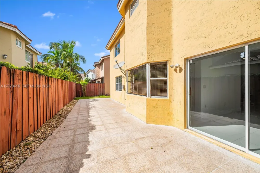 4668 SW 153rd Ct Miami, FL 33185