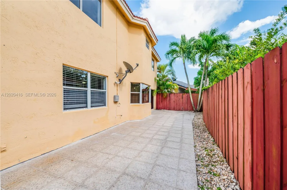 4668 SW 153rd Ct Miami, FL 33185