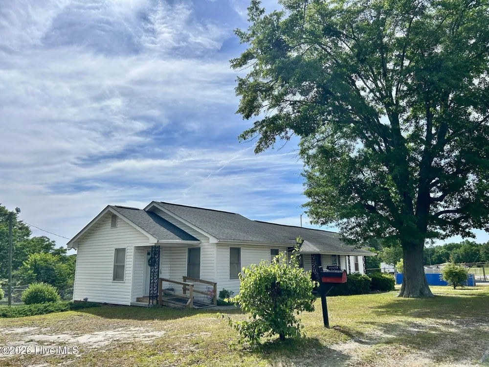 170 Hannah Pickett Avenue Rockingham, NC 28379