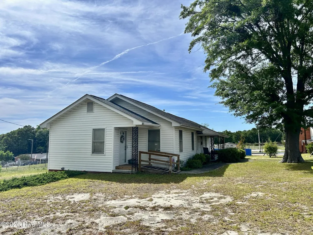 170 Hannah Pickett Avenue Rockingham, NC 28379