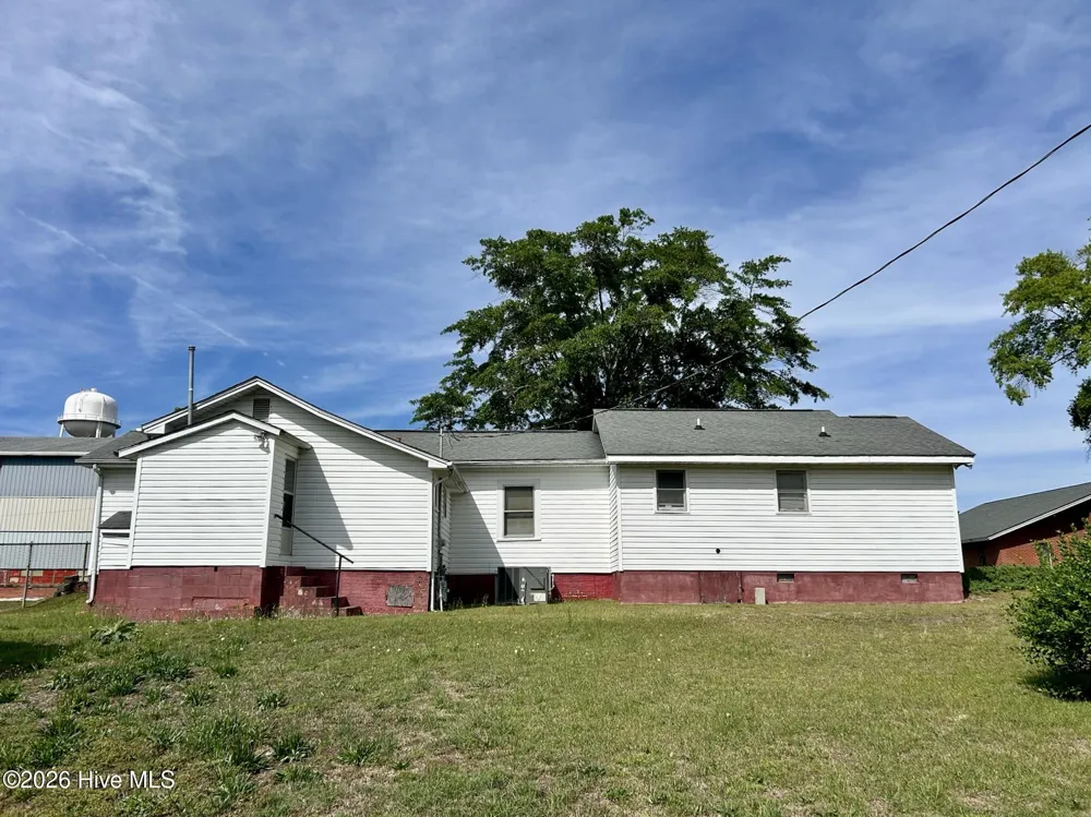 170 Hannah Pickett Avenue Rockingham, NC 28379