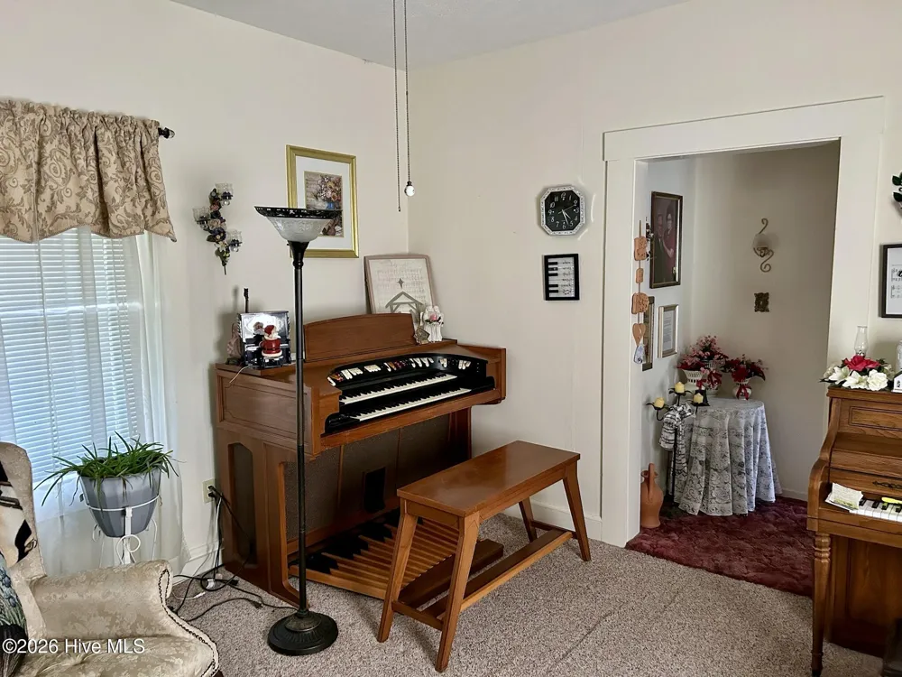 170 Hannah Pickett Avenue Rockingham, NC 28379