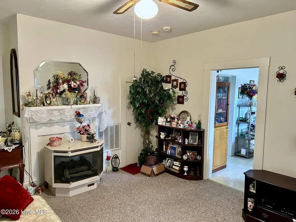 170 Hannah Pickett Avenue Rockingham, NC 28379