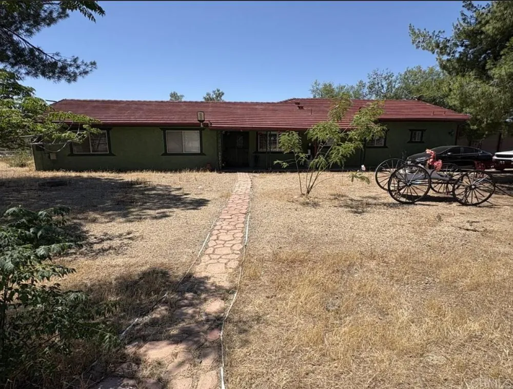 27781 Cold Springs Road Canyon Lake, CA 92587