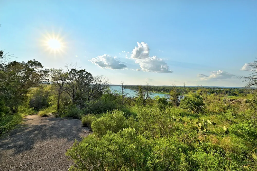 1711 W FM 2147 Marble Falls, TX 78654
