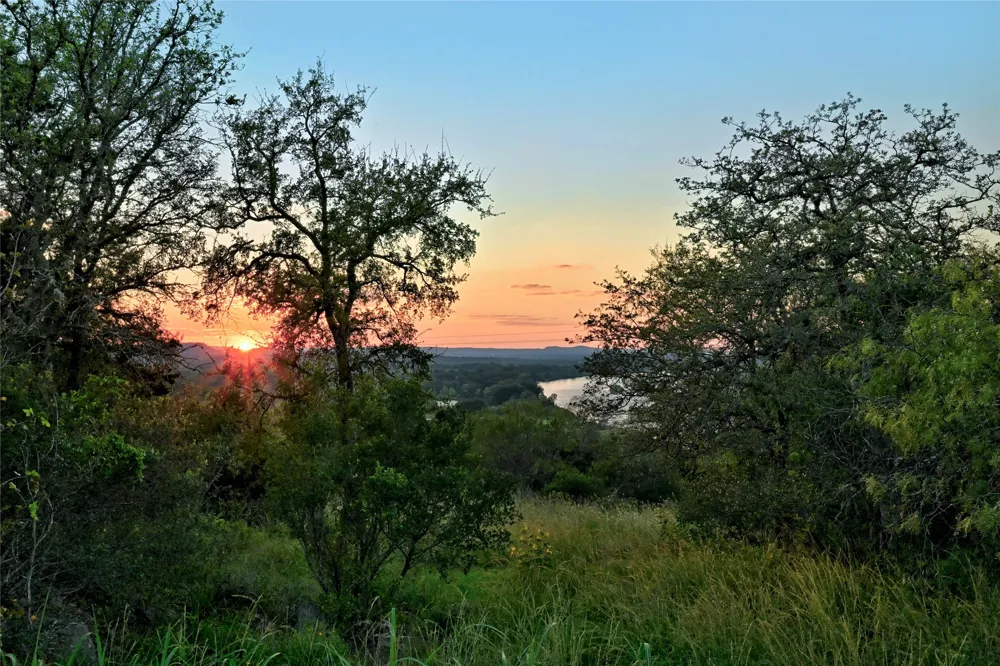 1711 W FM 2147 Marble Falls, TX 78654