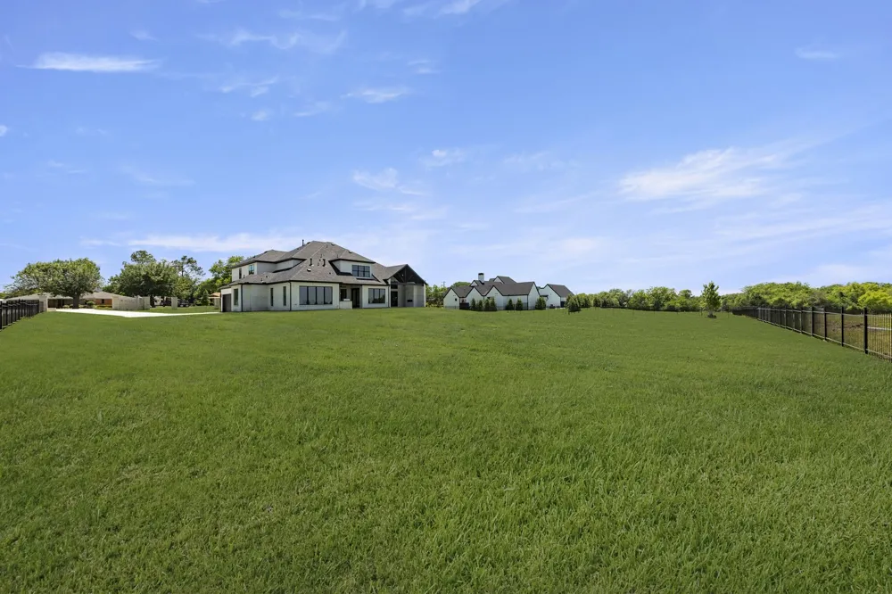 208 Terry Lane Heath, TX 75032
