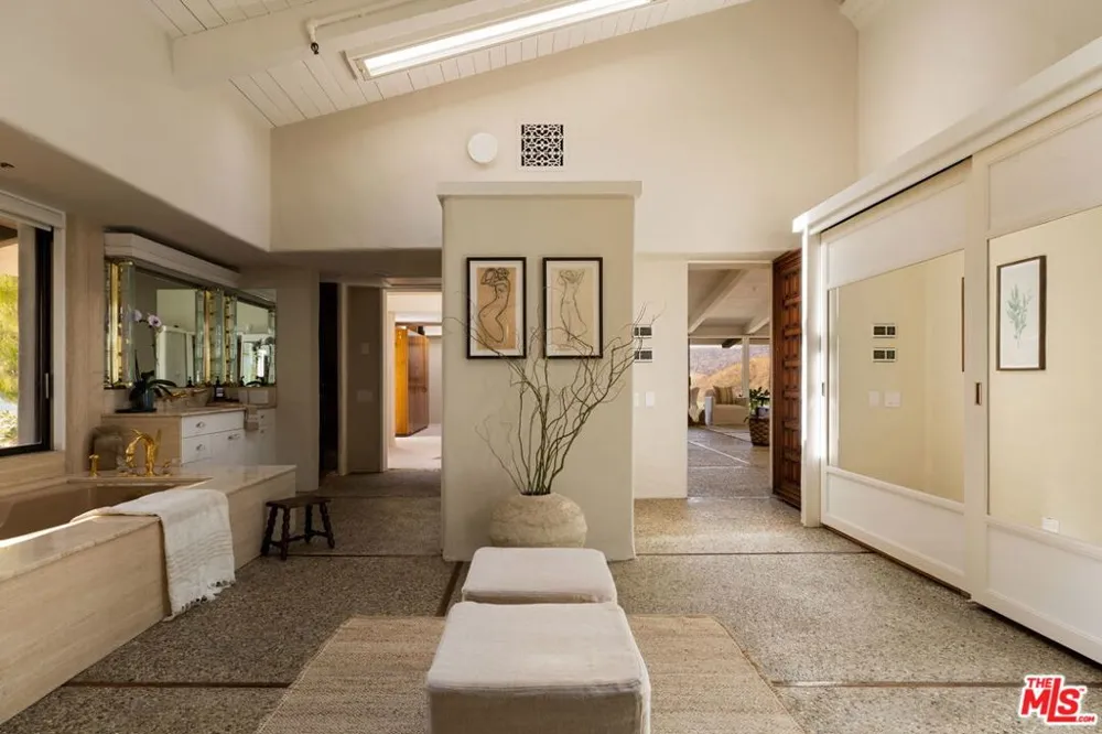 28611 Bamfield Drive Agoura Hills, CA 91301