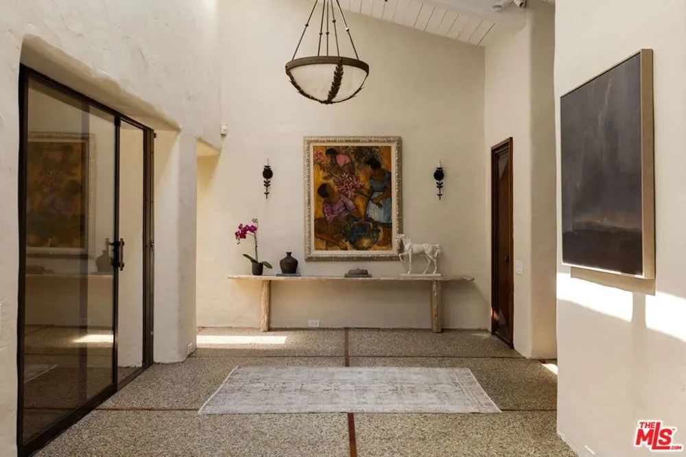 28611 Bamfield Drive Agoura Hills, CA 91301