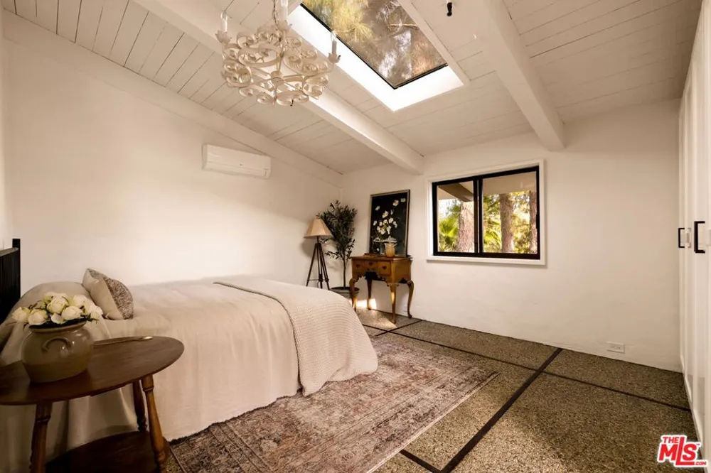 28611 Bamfield Drive Agoura Hills, CA 91301
