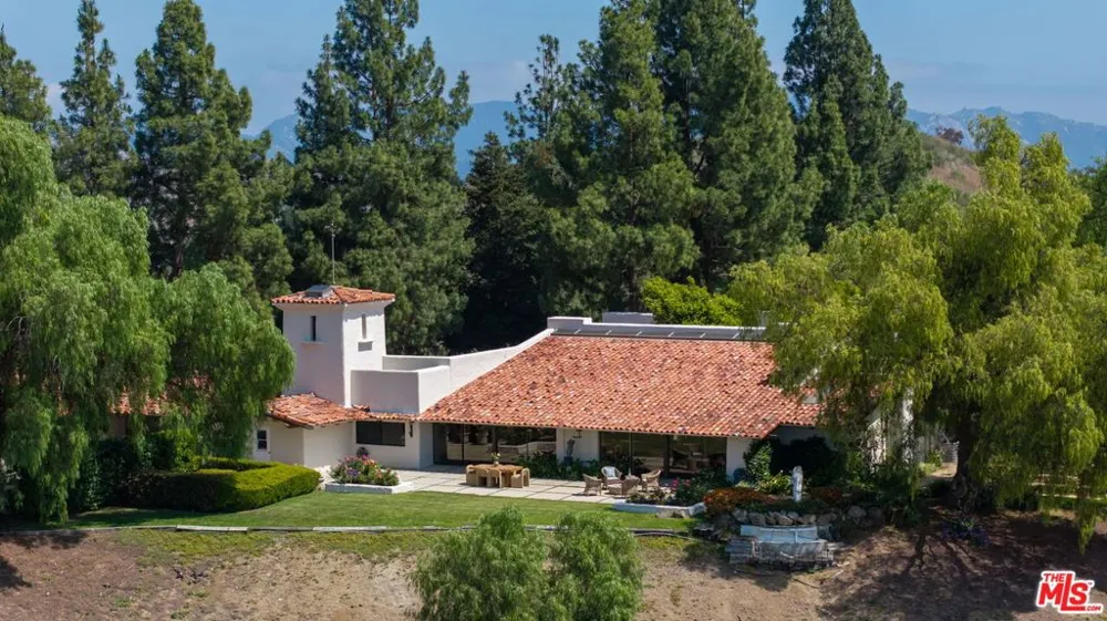 28611 Bamfield Drive Agoura Hills, CA 91301