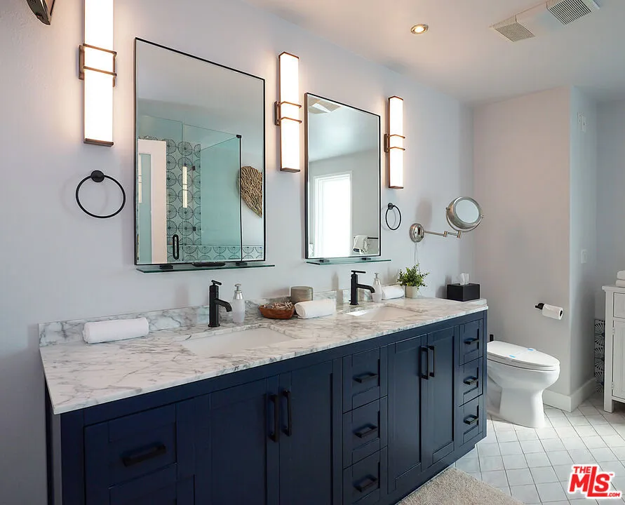 323 31st Street Manhattan Beach, CA 90266