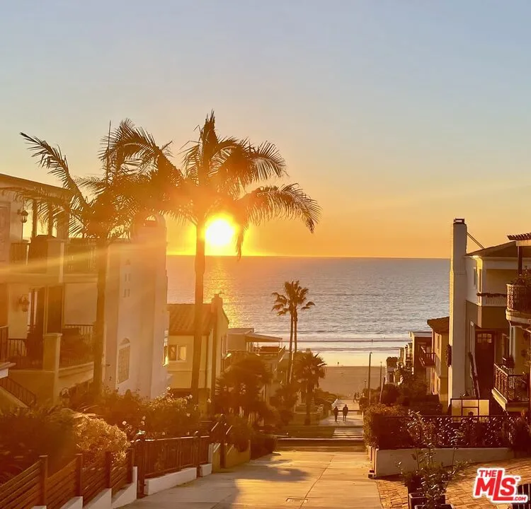 323 31st Street Manhattan Beach, CA 90266