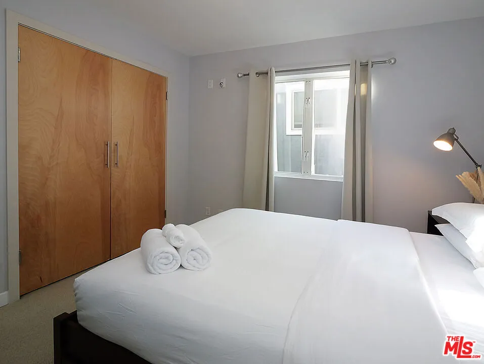 323 31st Street Manhattan Beach, CA 90266