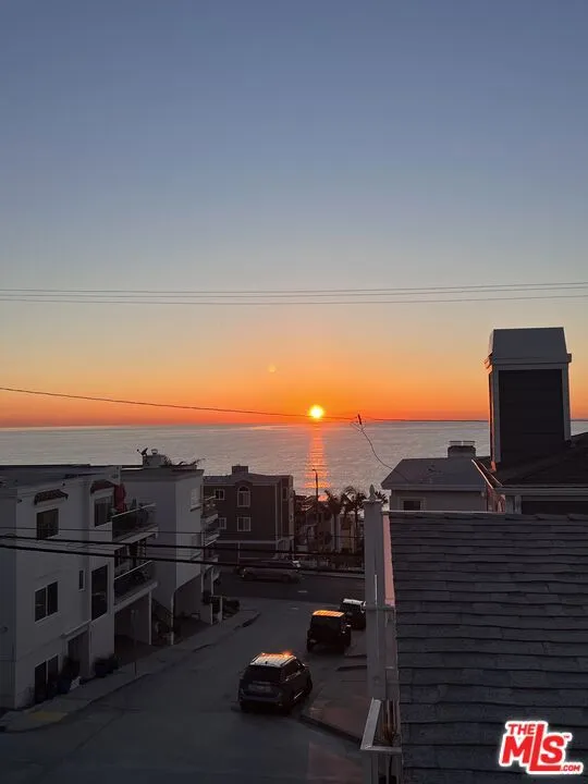 323 31st Street Manhattan Beach, CA 90266