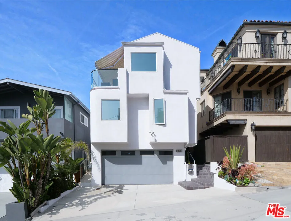 323 31st Street Manhattan Beach, CA 90266