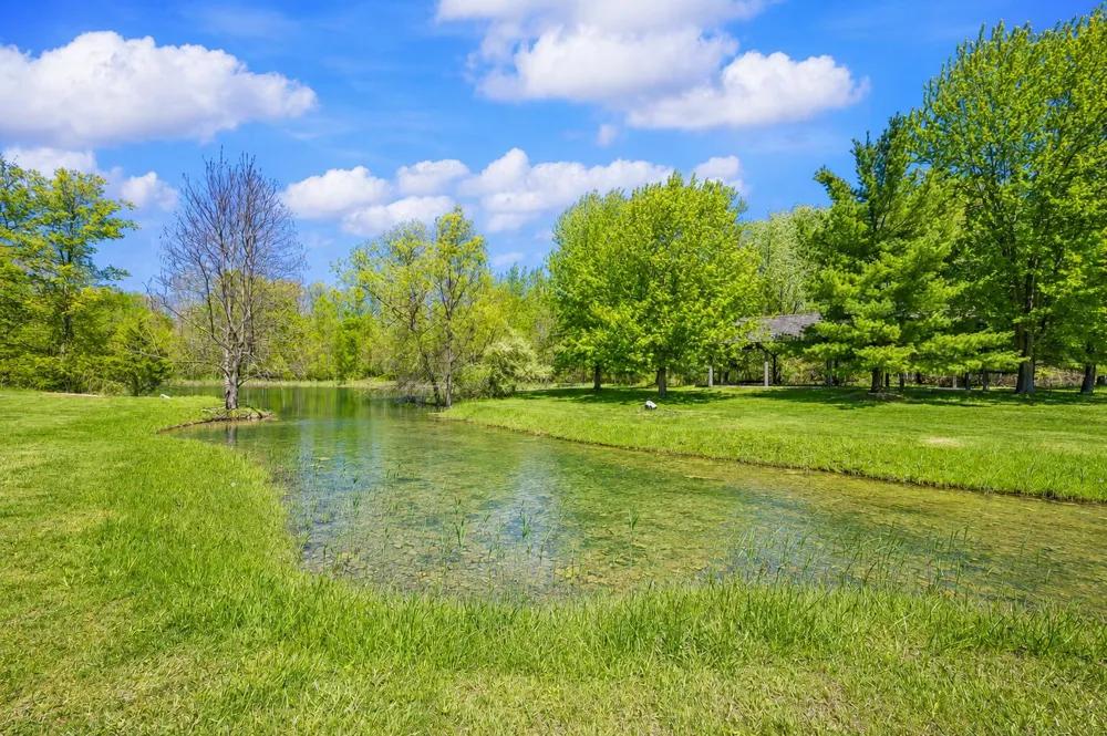 5553 Hidden Pond Lane Chikaming Township, MI 49125