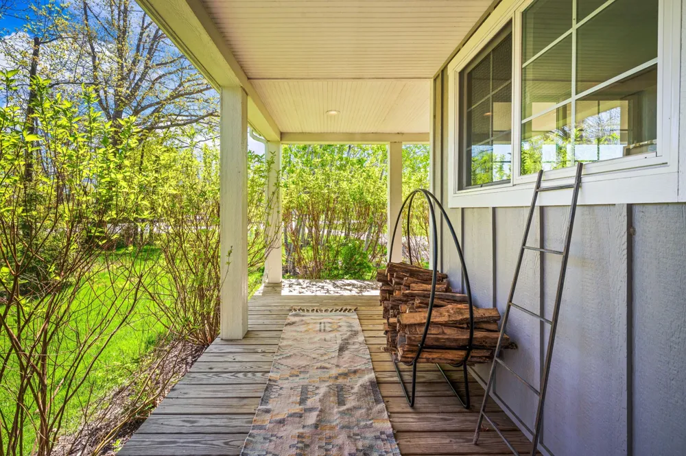 5553 Hidden Pond Lane Chikaming Township, MI 49125