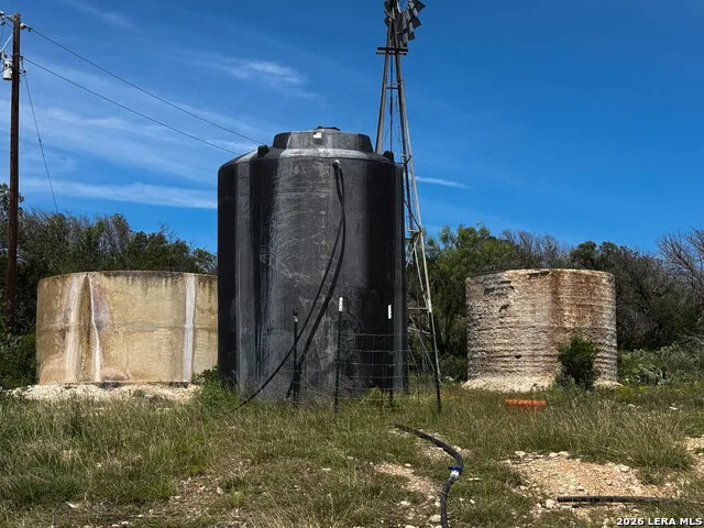 00 S SD 45425 Rocksprings, TX 78880