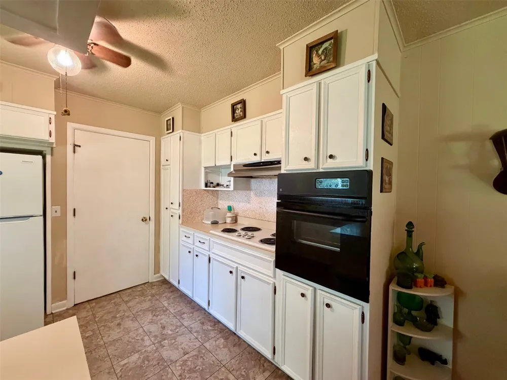 802 W 4th Street Clarksville, TX 75426