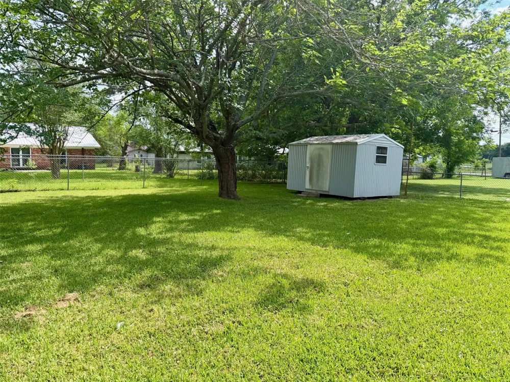 802 W 4th Street Clarksville, TX 75426
