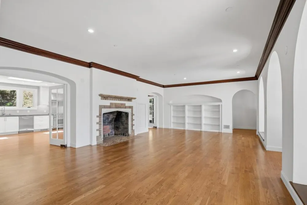 16010 Carey Lane Morgan Hill, CA 95037