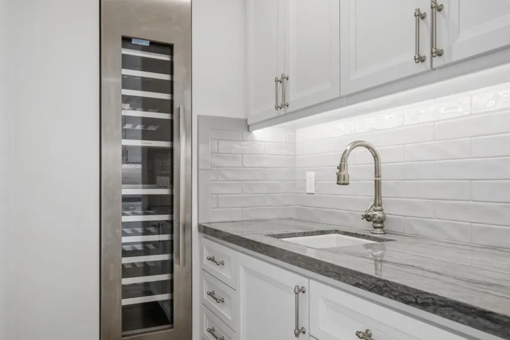 16010 Carey Lane Morgan Hill, CA 95037