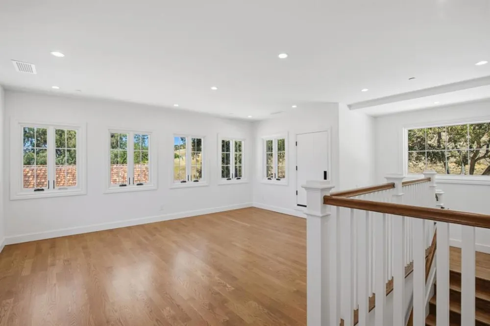 16010 Carey Lane Morgan Hill, CA 95037
