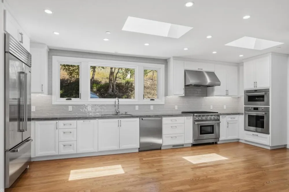 16010 Carey Lane Morgan Hill, CA 95037