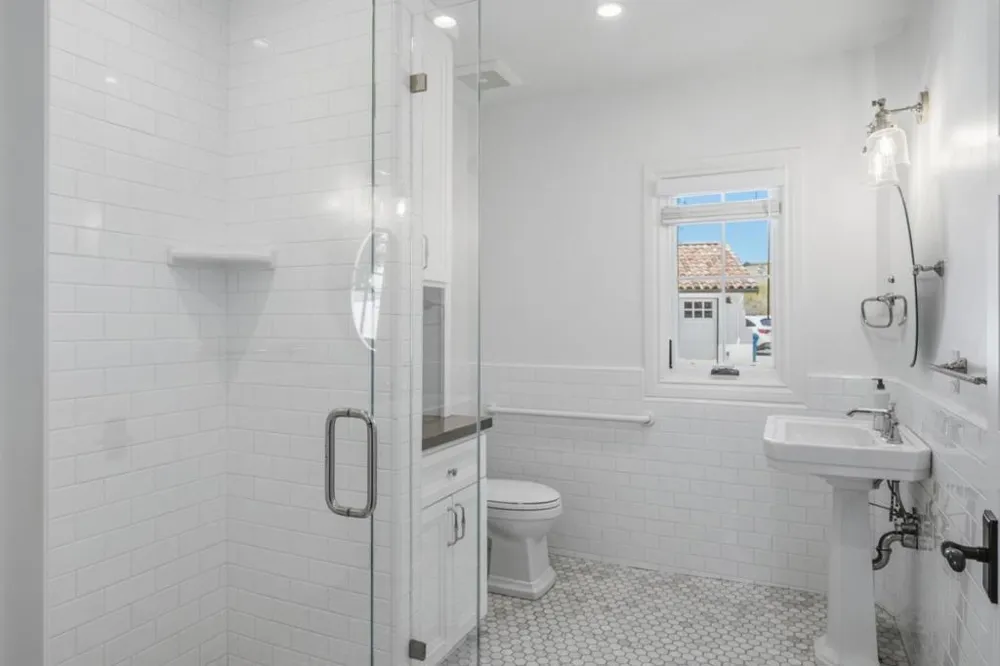 16010 Carey Lane Morgan Hill, CA 95037