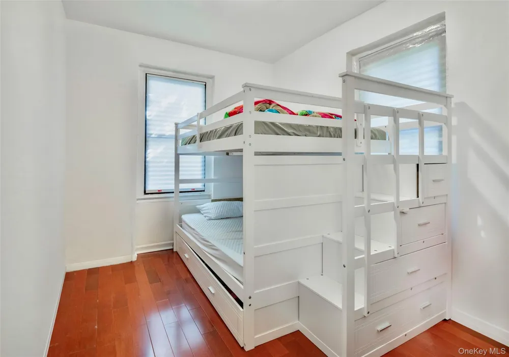 21-77 33rd Street #2A Astoria, NY 11105