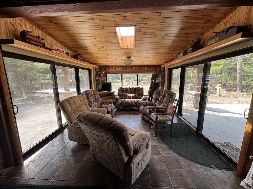 7584 Railroad Grade Gladwin, MI 48624