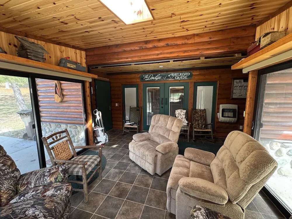 7584 Railroad Grade Gladwin, MI 48624